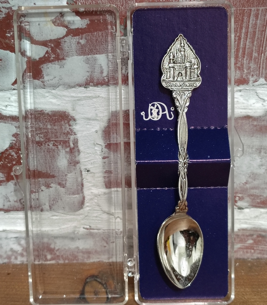 Vintage DISNEYLAND Castle Silver Spoon  Souvenir in original case price sticker